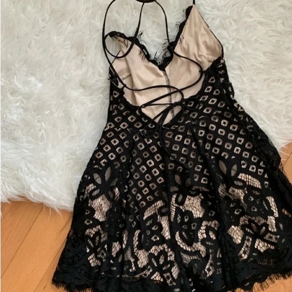 Express Size 2 Dress - Picture 2 of 3